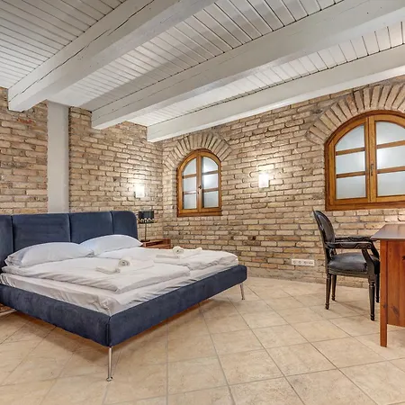 公寓 Spacious 3br In The Heart Of Old Town, 3 *